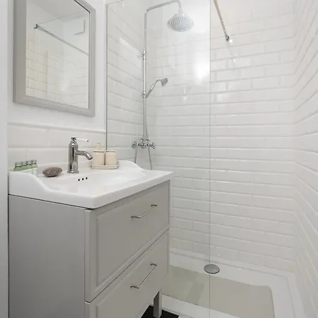 Apartament Downtown - Parking, Piotrkowska St Nearby - By Rentujemy Łódź