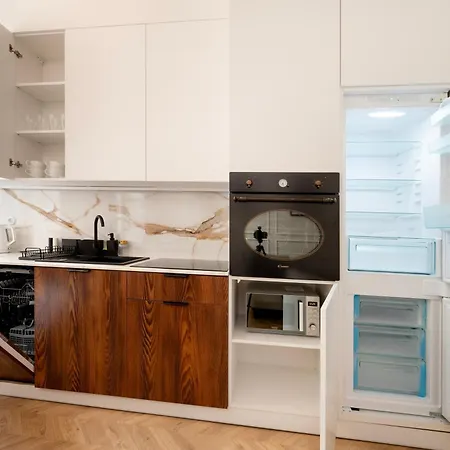 Downtown Apt - Parking, Piotrkowska St Nearby - By Rentujemy