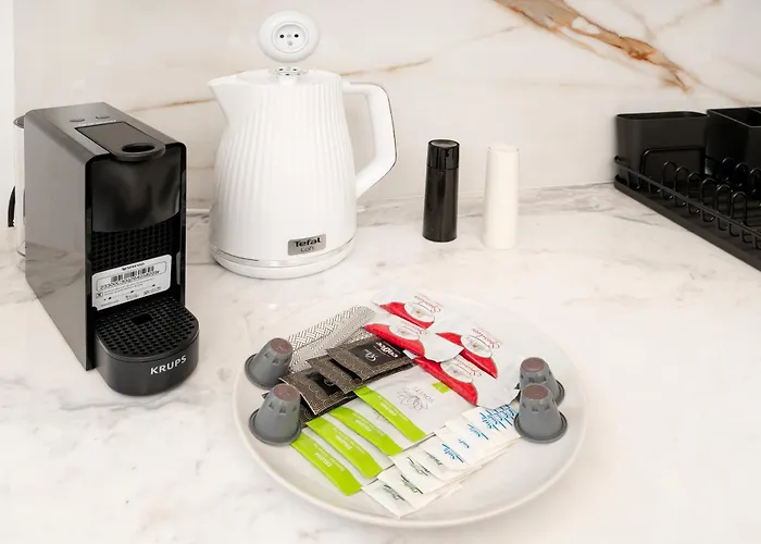 Downtown - Parking, Piotrkowska St Nearby - By Rentujemy