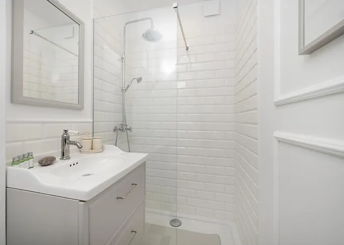 Downtown - Parking, Piotrkowska St Nearby - By Rentujemy * Łódź